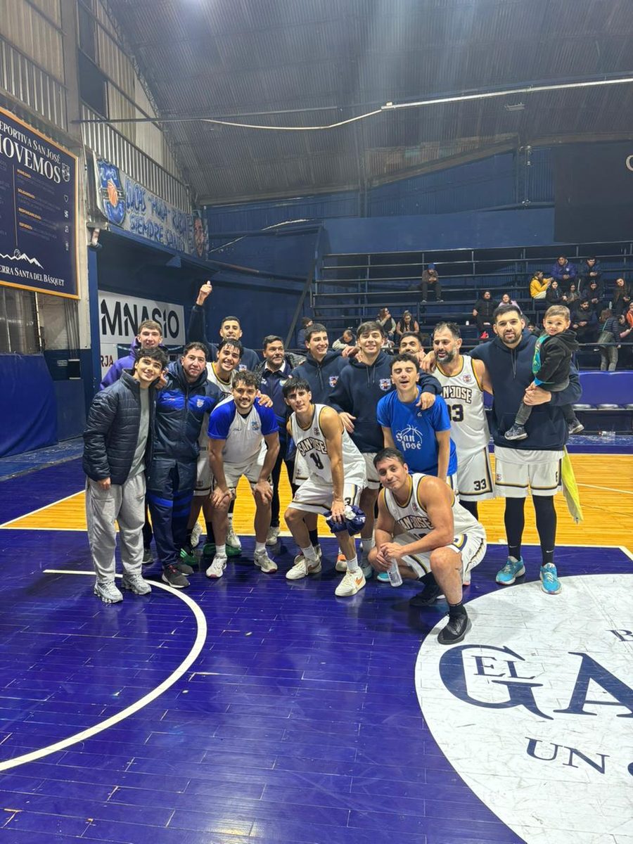Plantel Masculino Superliga
